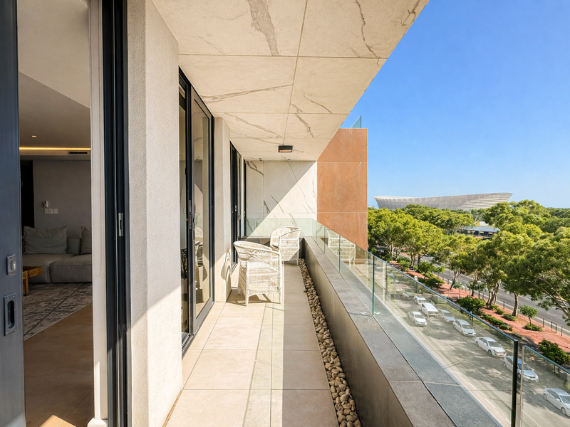 Flexible Luxury Living in Green Point. Penthouse plus Separate Apartment with amazing views! - Photo 4