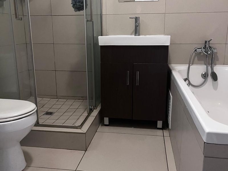 The View Dainfern. 1 Bed 1 Bath - Photo 8