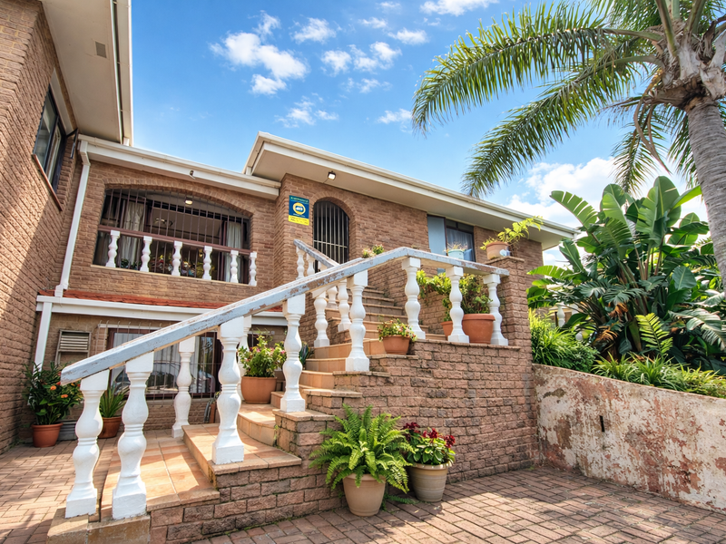 House For Sale In Margate - Photo 2