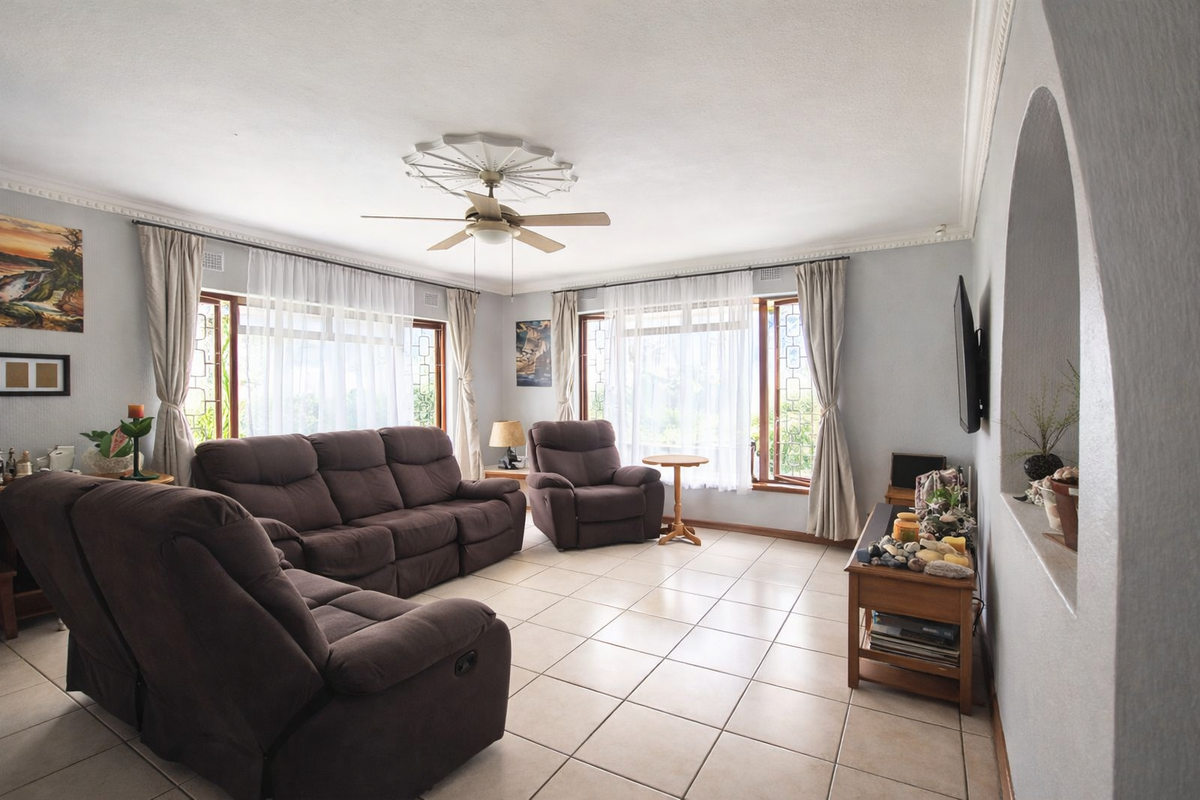 House For Sale In Margate - Photo 4