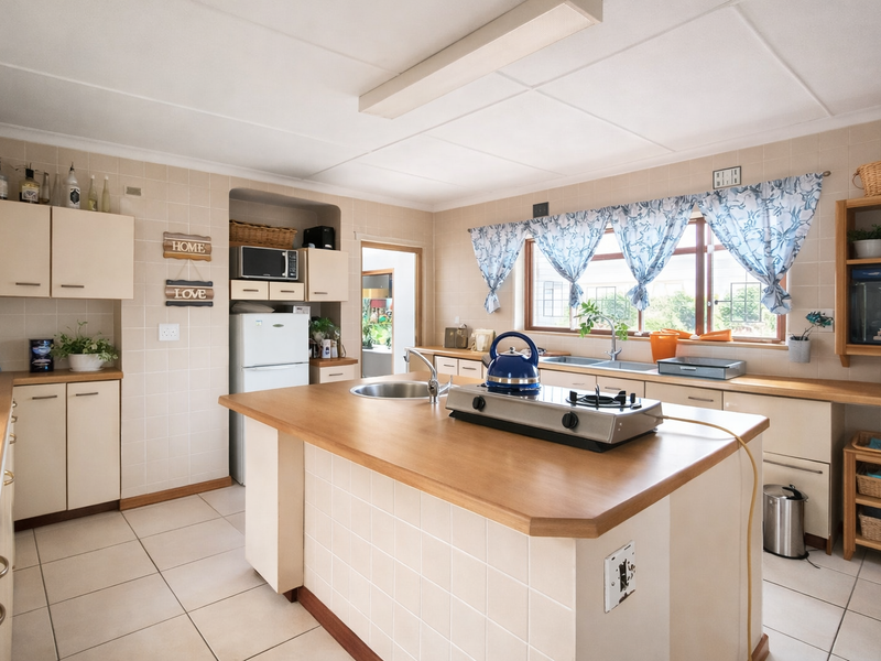 House For Sale In Margate - Photo 5