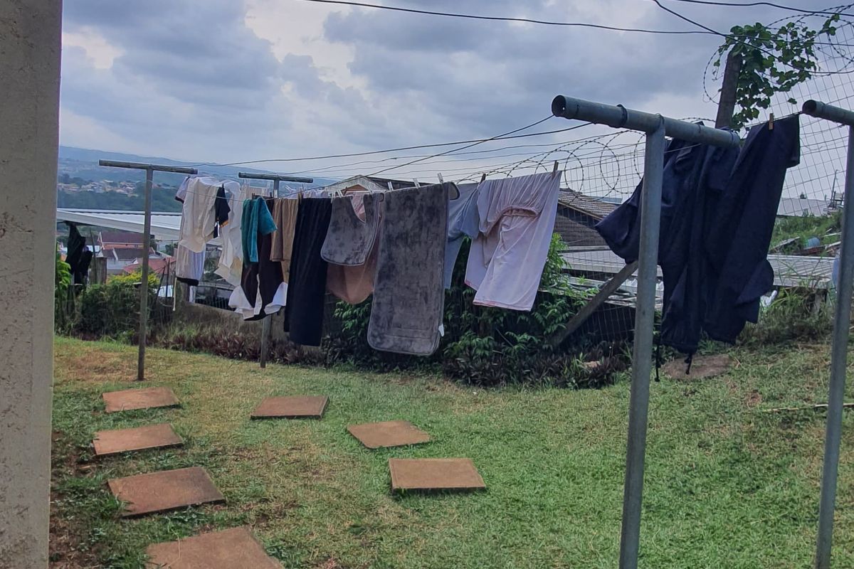 Bright and Spacious Ground Floor 3‐Bed in Bishopsgate Complex — Move‐In Ready Gem - Photo 5