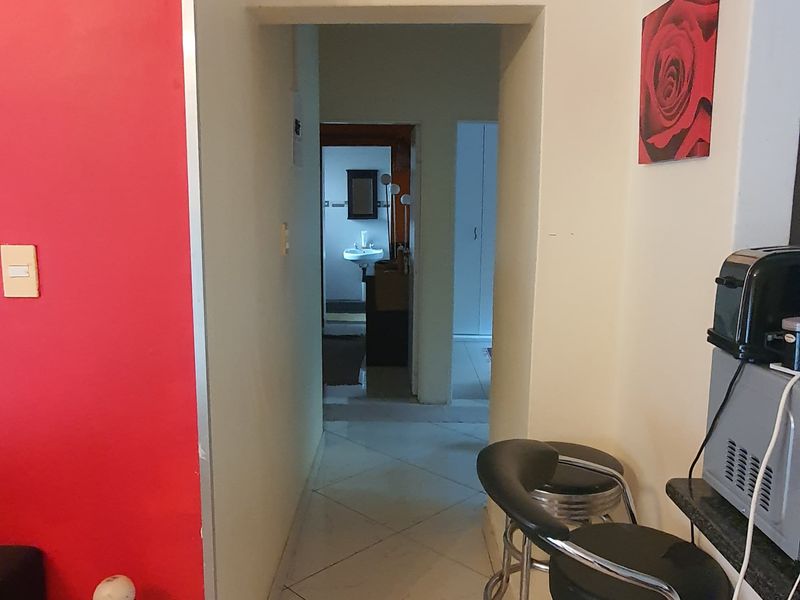 Bright and Spacious Ground Floor 3‐Bed in Bishopsgate Complex — Move‐In Ready Gem - Photo 10