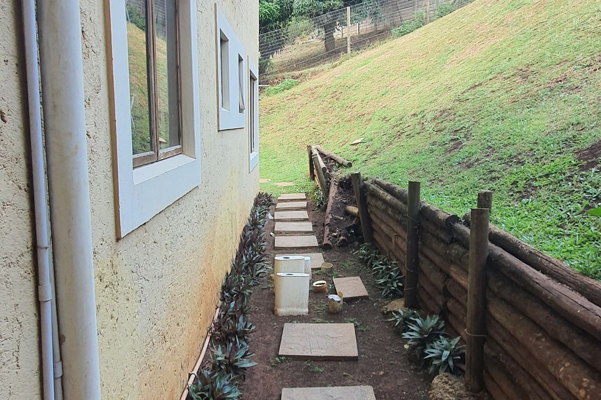 Bright and Spacious Ground Floor 3‐Bed in Bishopsgate Complex — Move‐In Ready Gem - Photo 3