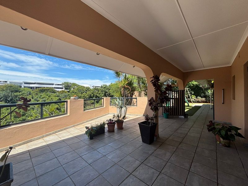 4 Bedroom Freestanding Home For Sale in La Lucia - Photo 10