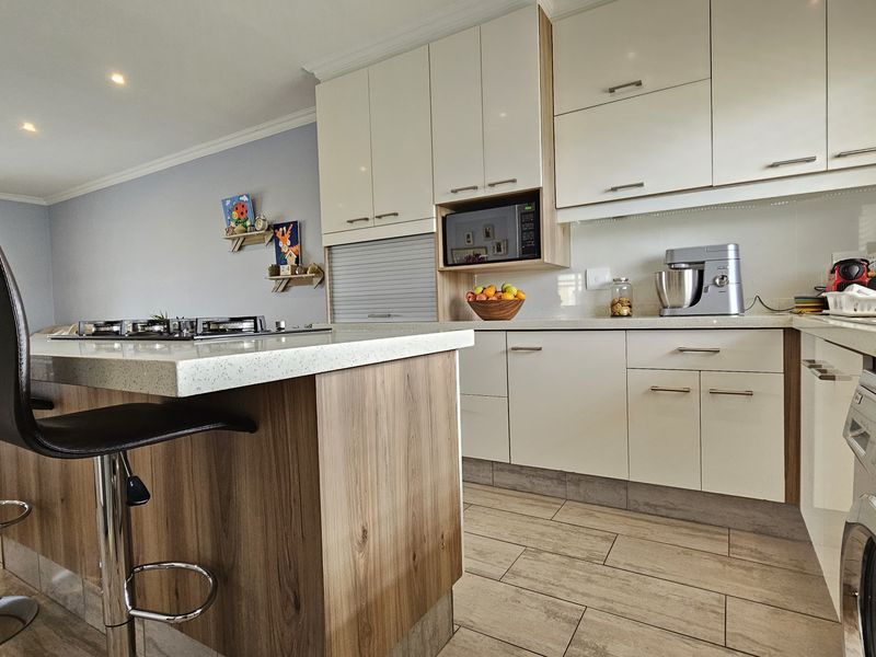 Welcome to Fairway Views – Luxury Living in Mount Edgecombe - Photo 6