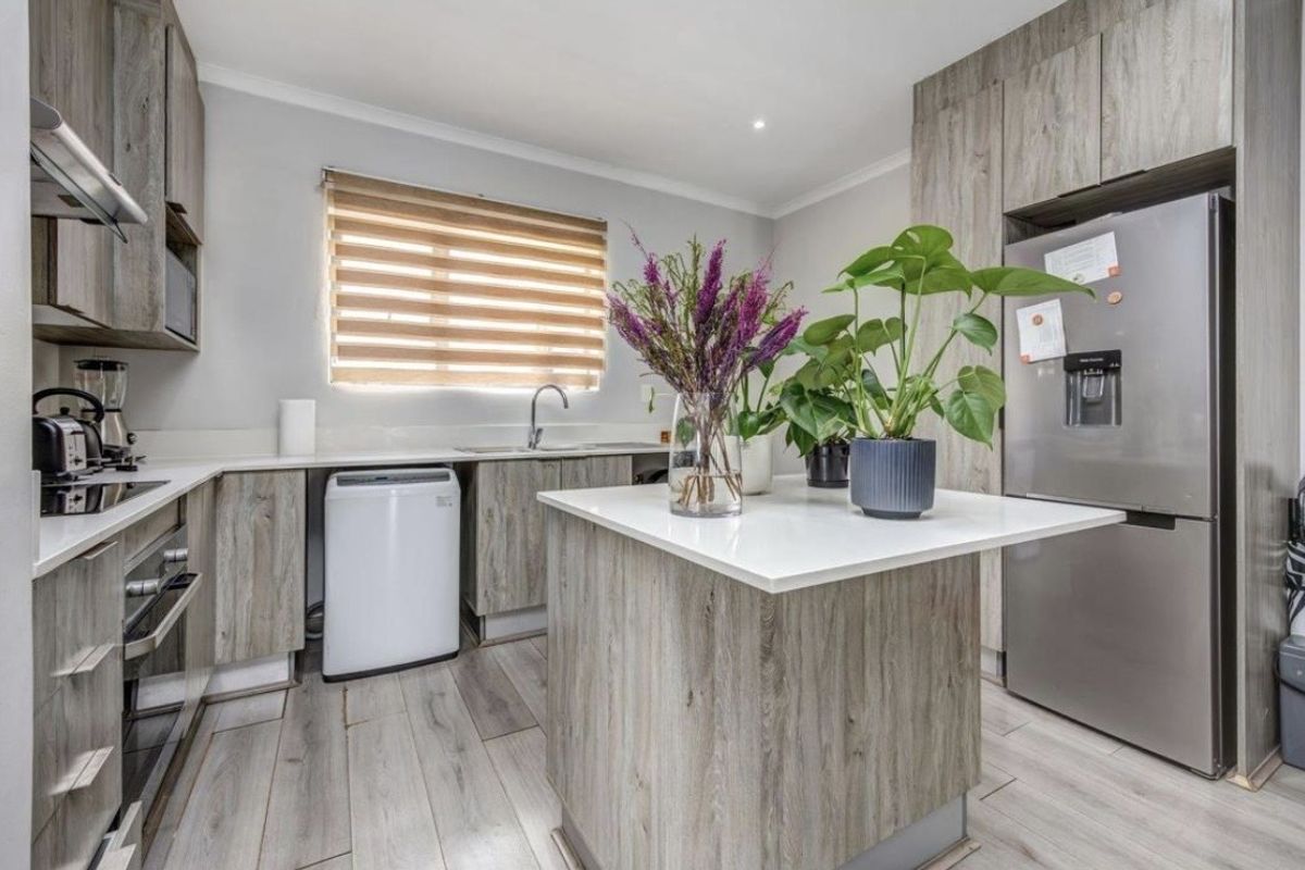 2 bed 2 bath. In the heart of Sandton. - Photo 2