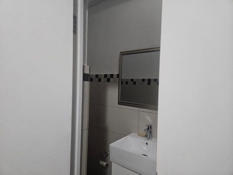 Prime Property presents Urban Park unit not to be missed out for sale - Photo 9