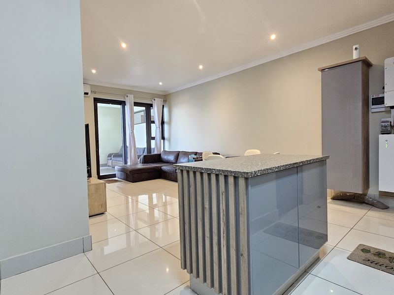 Welcome to One on Herrwood — Your Coastal Haven in Umhlanga Ridge - Photo 5