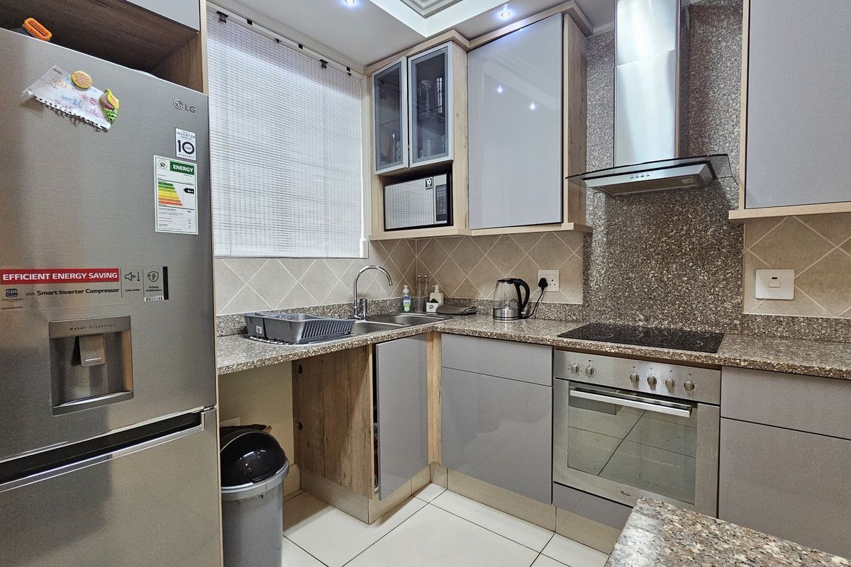 Welcome to One on Herrwood — Your Coastal Haven in Umhlanga Ridge - Photo 2