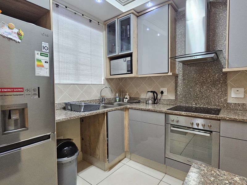 Welcome to One on Herrwood — Your Coastal Haven in Umhlanga Ridge - Photo 2