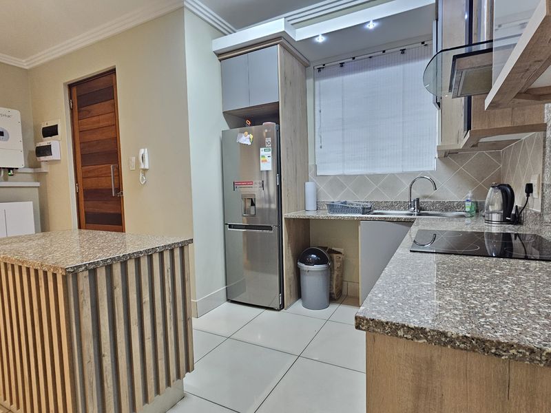 Welcome to One on Herrwood — Your Coastal Haven in Umhlanga Ridge - Photo 3