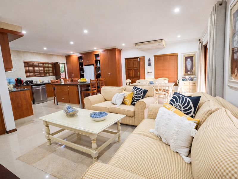 Townhouse For Sale In Margate - Photo 6