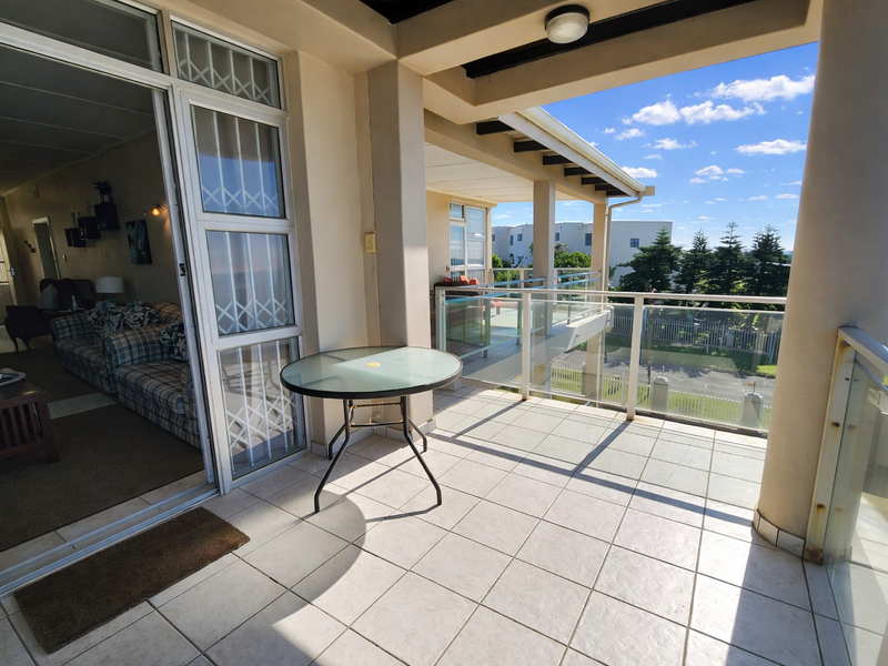 Apartment For Sale In Margate - Photo 6