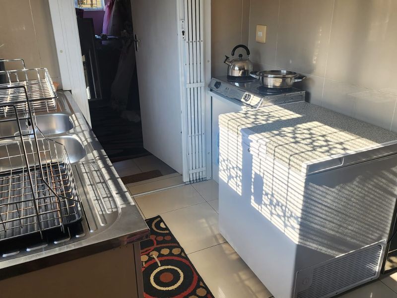 3-Bedroom Townhouse for Sale In Mount Edgecombe. - Photo 6