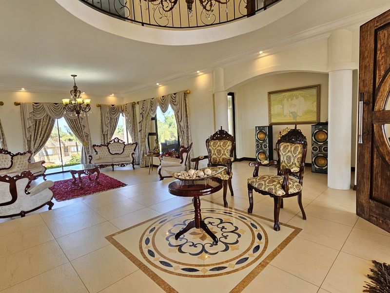 Spectacular 5-Bed, 5-Bath Residence in Izinga, Umhlanga - Photo 4