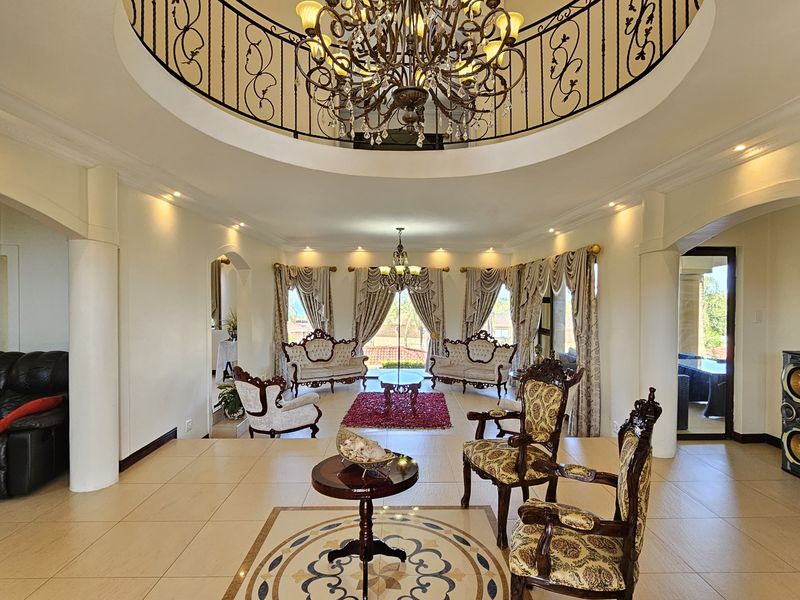 Spectacular 5-Bed, 5-Bath Residence in Izinga, Umhlanga - Photo 2