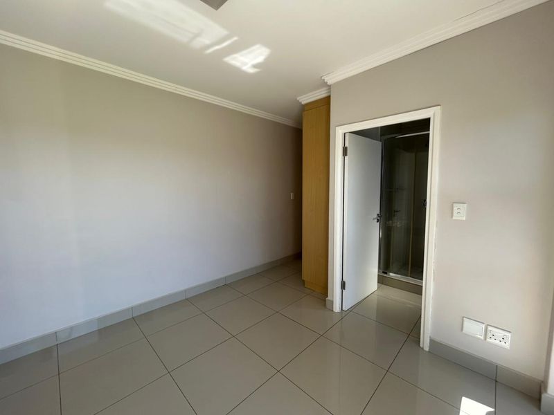 Prime  Property Presents A Stunning Two Bedroom For Sale No Transfer Duty - Photo 6