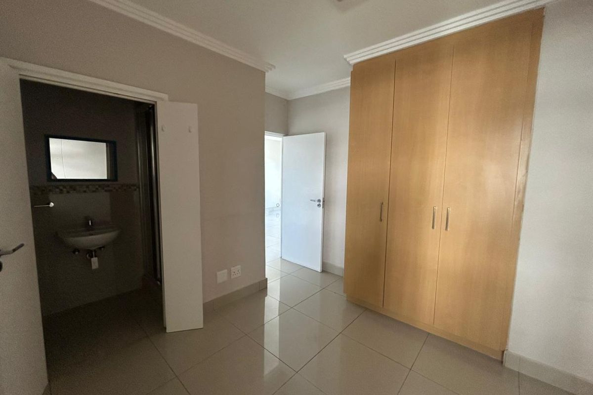 Prime  Property Presents A Stunning Two Bedroom For Sale No Transfer Duty - Photo 5