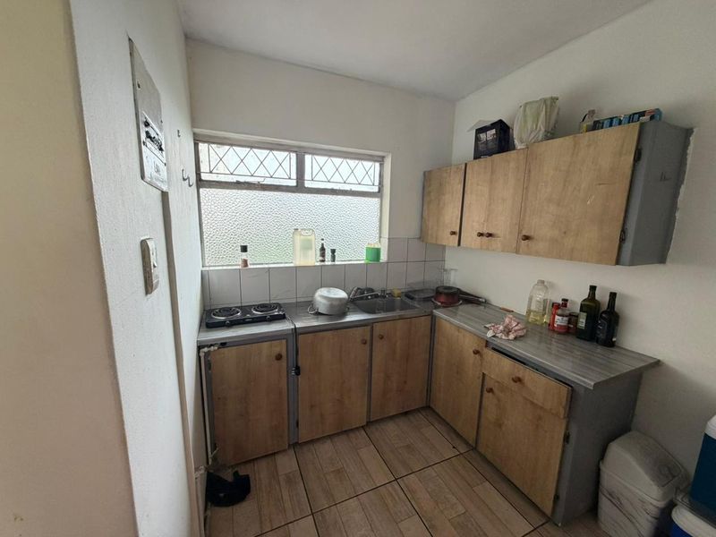 Spacious 1-Bedroom Apartment For Sale In Morningside. - Photo 5