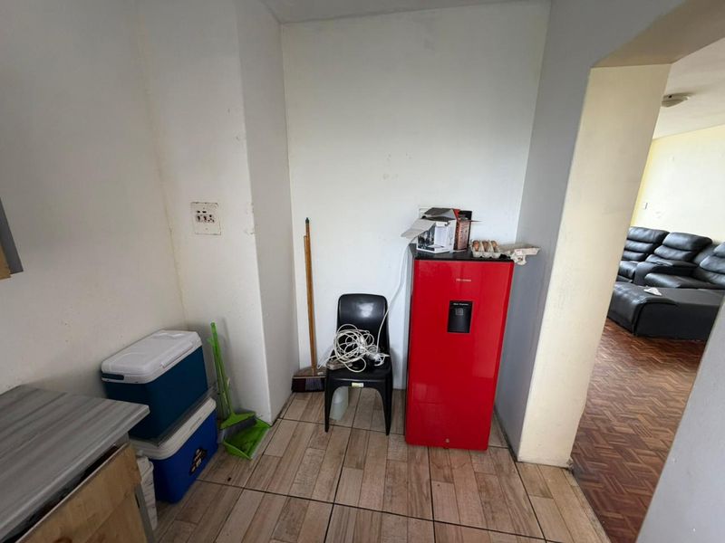 Spacious 1-Bedroom Apartment For Sale In Morningside. - Photo 6