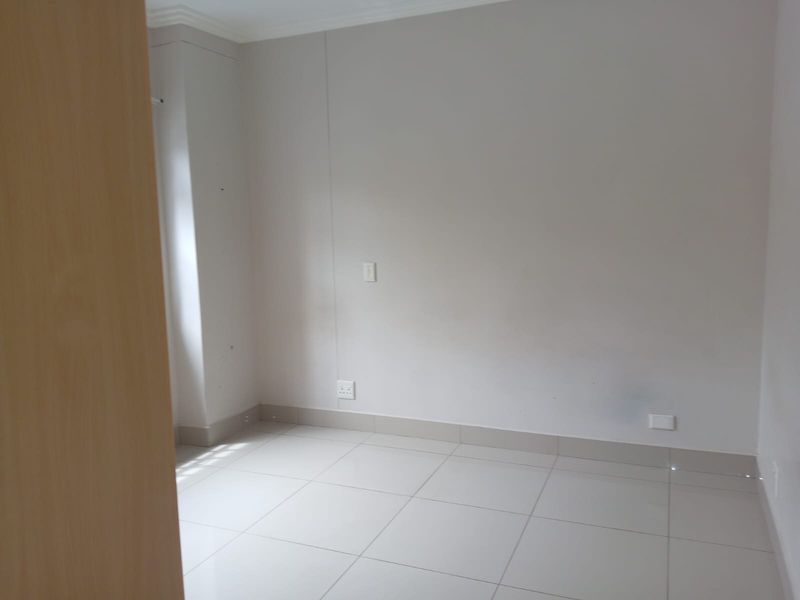Prime  Property Presents A Stunning Two Bedroom Apartment For Sale Zero Transfer Duty - Photo 7