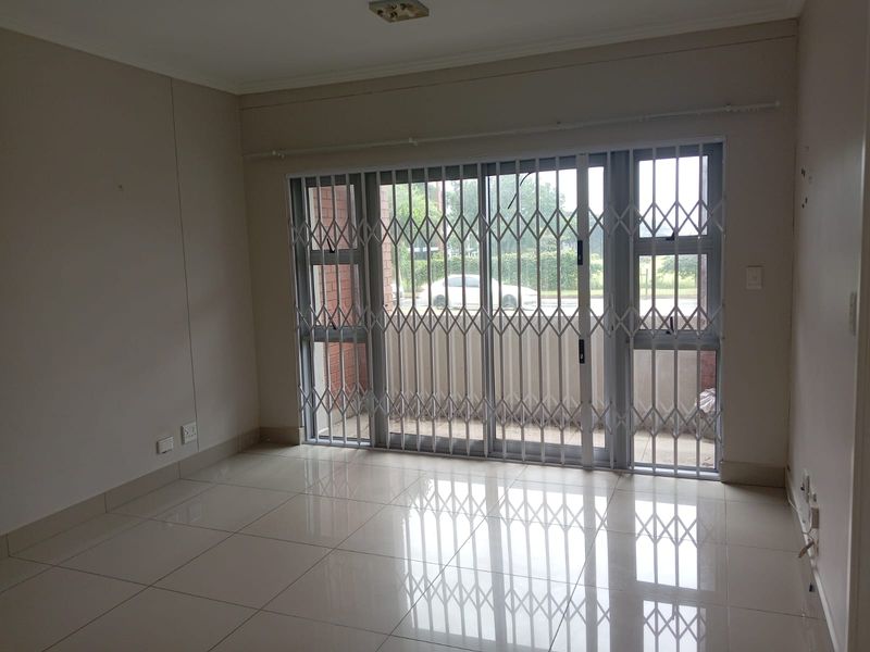 Prime  Property Presents A Stunning Two Bedroom Apartment For Sale Zero Transfer Duty - Photo 5