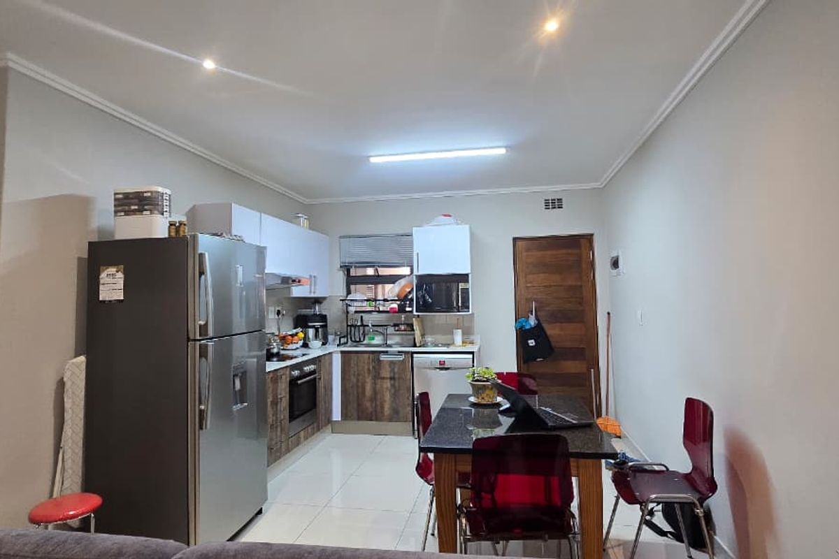 Apartment For Sale In Umhlanga - Photo 2