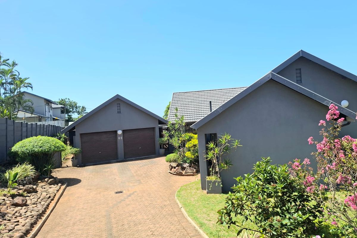 House For Sale In Umhlanga - Photo 2
