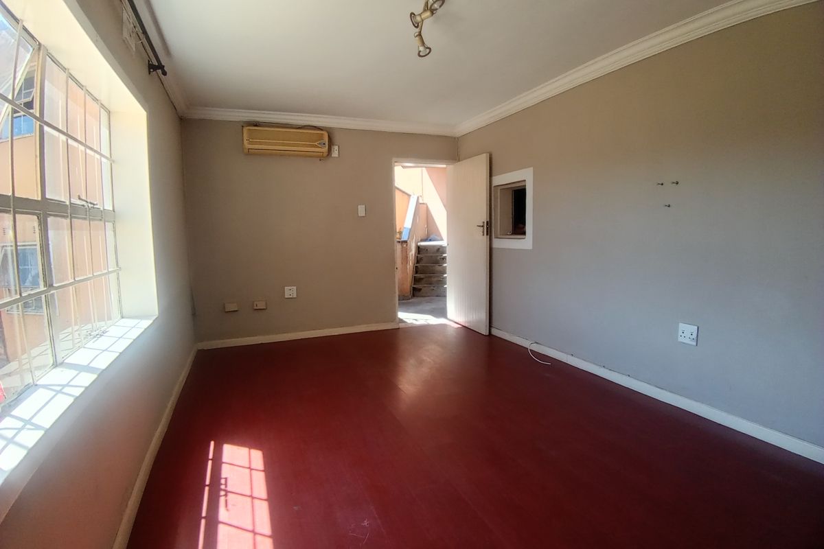 3 Bed-Flat for Sale, Oaklands, Verulam - Photo 4