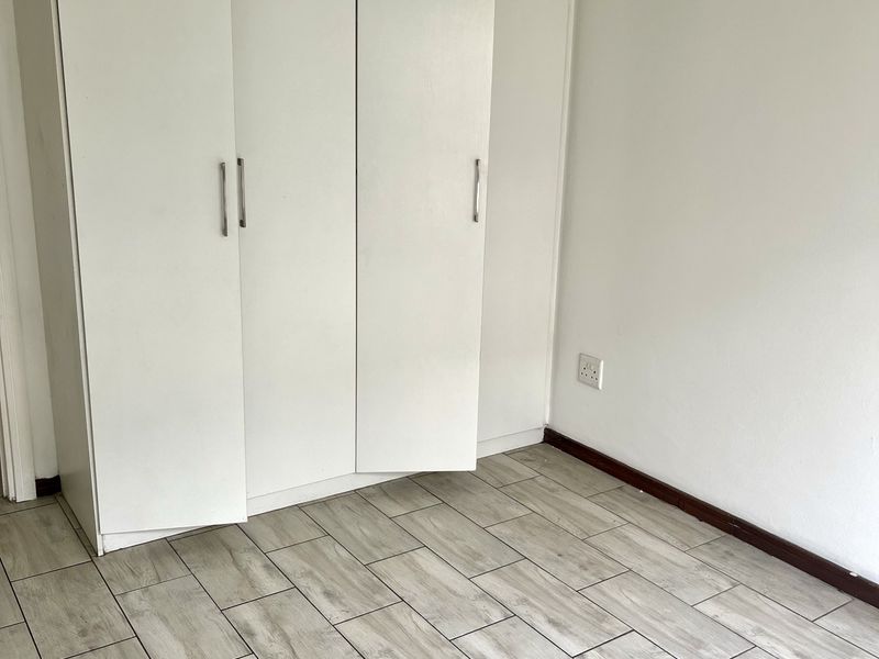 2 Bed 1 Bath. At the View Dainfern - Photo 6