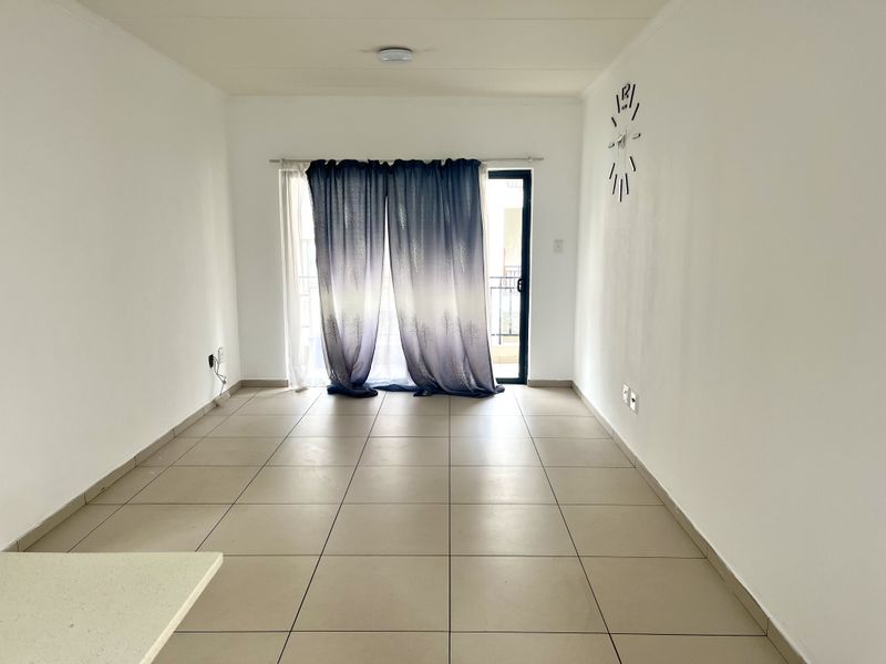 2 Bed 1 Bath. At the View Dainfern - Photo 2