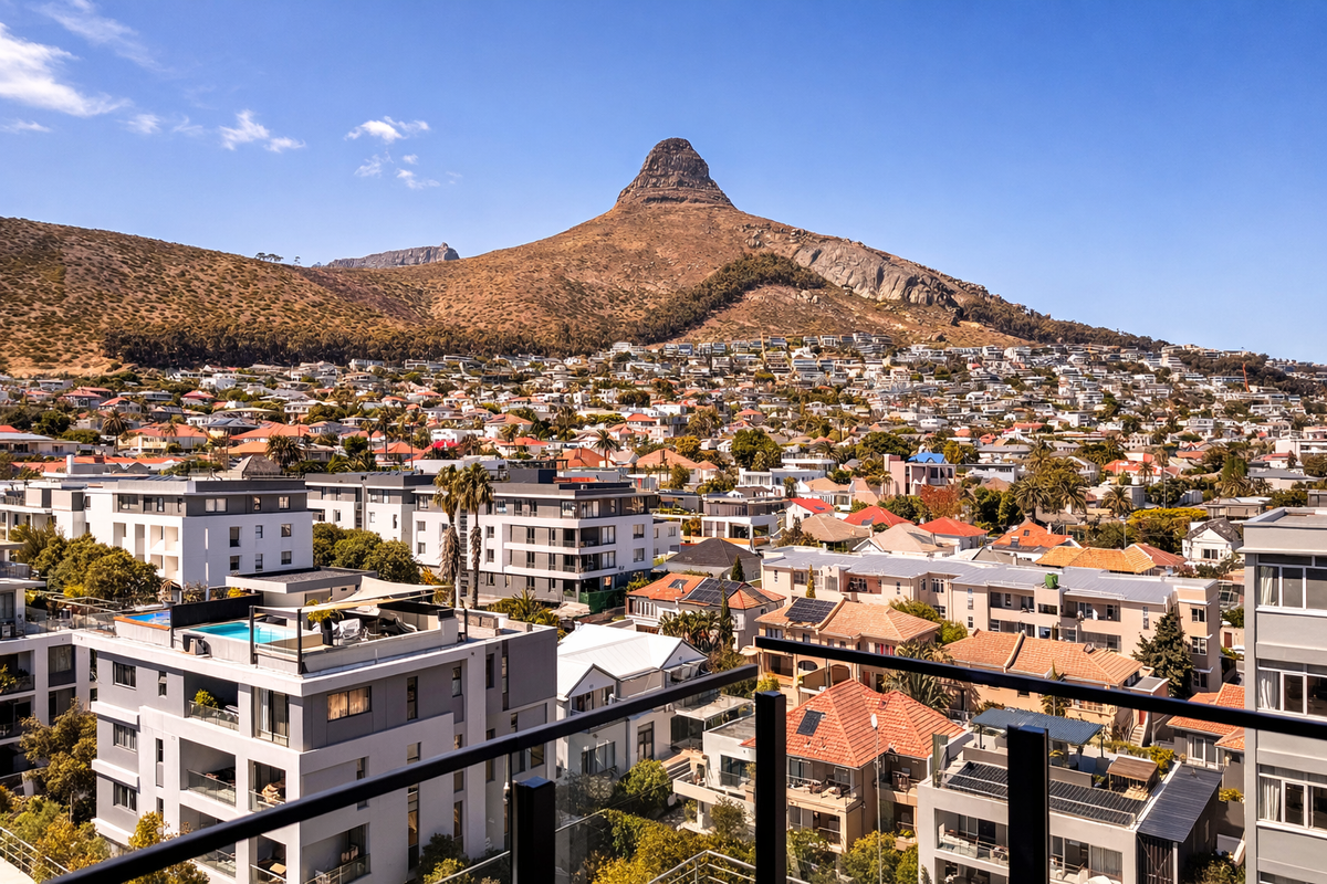 Executive Coastal Living at Station House. 2 Bed, 2 Bath with Premium Amenities in Sea Point. - Photo 2