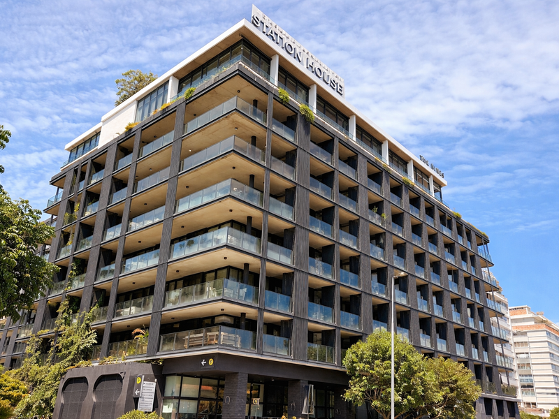 Executive Coastal Living at Station House. 2 Bed, 2 Bath with Premium Amenities in Sea Point. - Photo 7