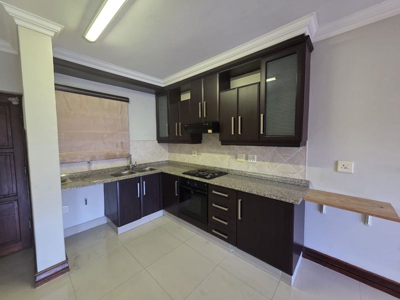 Spacious 2-Bed Apartment for rent - Photo 3