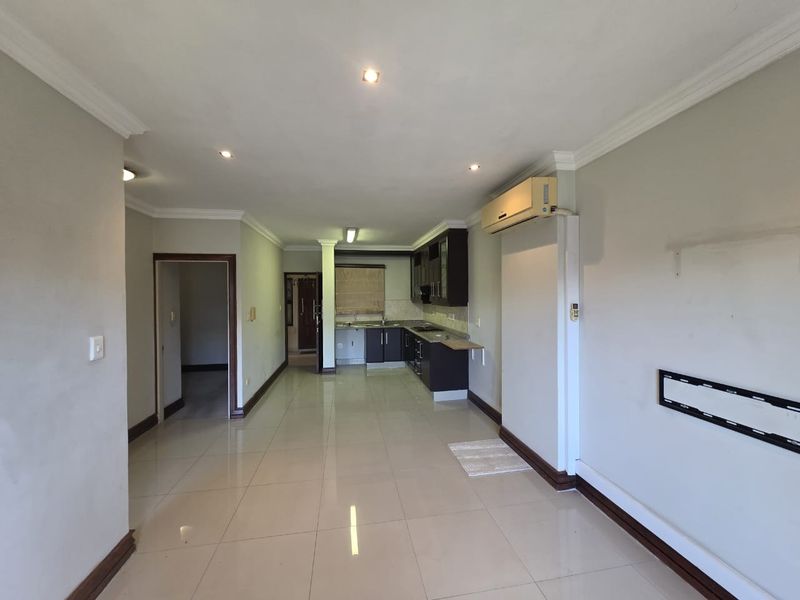 Spacious 2-Bed Apartment for rent - Photo 4