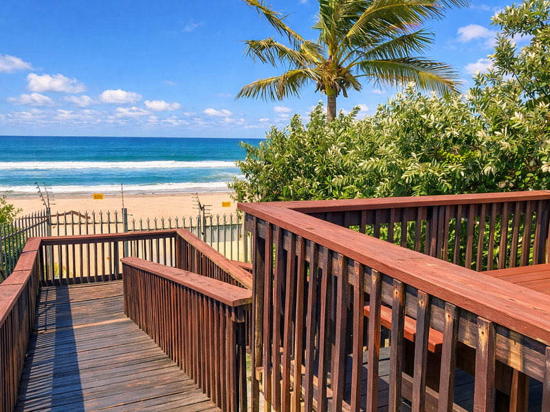 Apartment For Sale In Margate - Photo 2