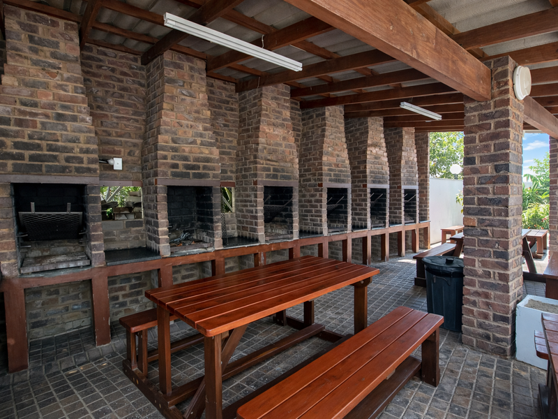 Apartment For Sale In Margate - Photo 8