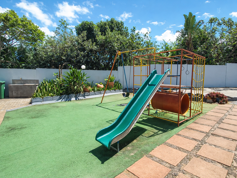 Apartment For Sale In Margate - Photo 6