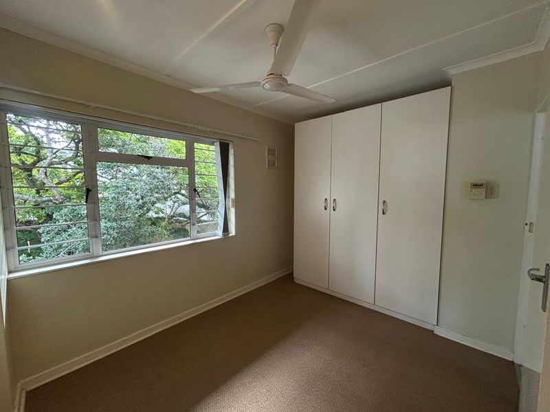 3 Bedroom Apartment - Photo 6