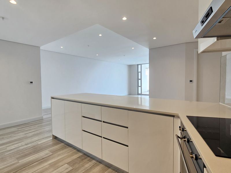 Welcome to Oceans Residence — where contemporary elegance meets coastal serenity. - Photo 6