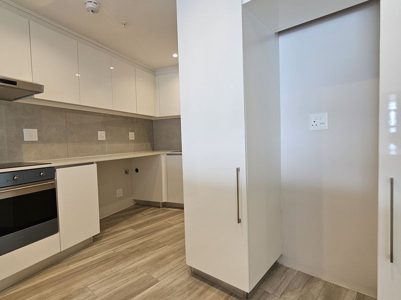 Welcome to Oceans Residence — where contemporary elegance meets coastal serenity. - Photo 5