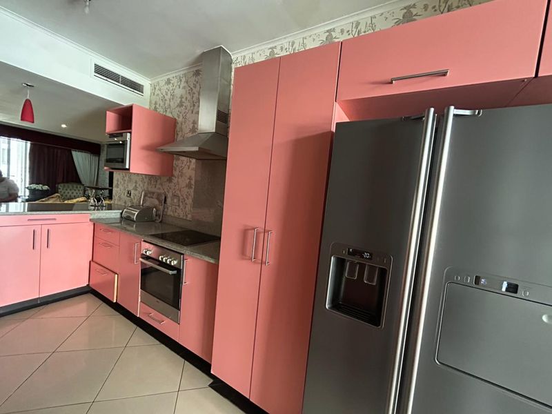 Stylish 2 Bedroom, 2 Bathroom Apartment with Dual Balconies in Umhlanga - Photo 5