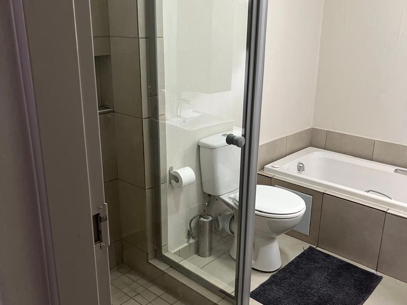 2 Bedrooms 2 Bathrooms - Photo 6