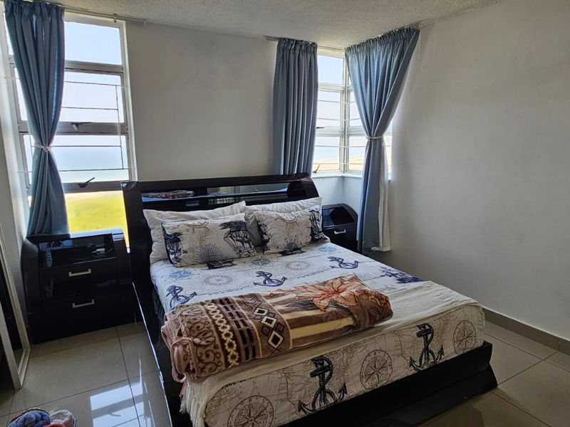 Spacious 3-Bedroom Apartment For Sale. - Photo 2