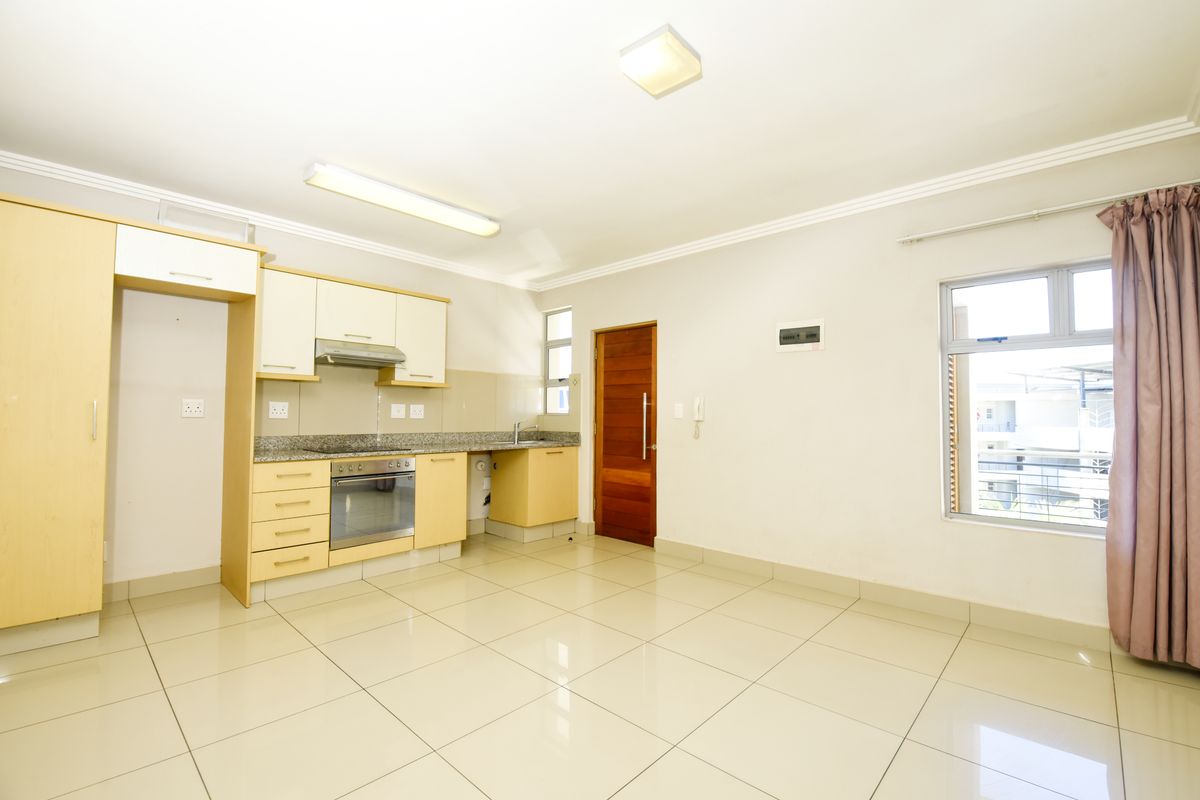 Modern One Bedroom Unit - Photo 5