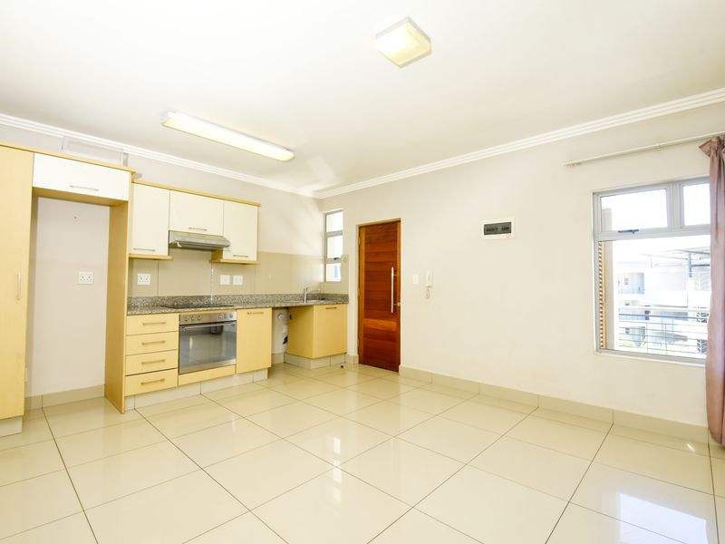 Modern One Bedroom Unit - Photo 5