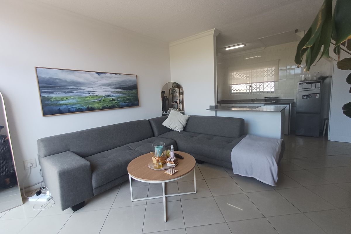 Beautiful 3 bedroom loft apartment with 2 bath 2 parking available for rent in Umhlanga Ridge - Photo 3