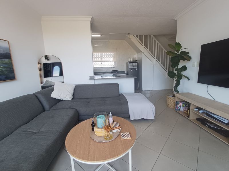 Beautiful 3 bedroom loft apartment with 2 bath 2 parking available for rent in Umhlanga Ridge - Photo 10