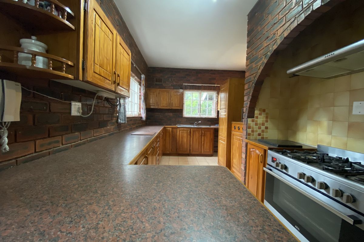 4 Bedroom House For Sale In Westville - Photo 4